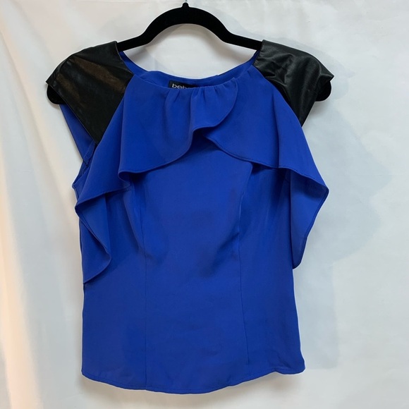 🌟BEBE FAUX LEATHER SHOULDER RUFFLE TOP🌟 - Picture 7 of 7